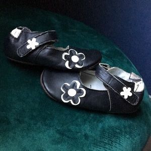 Tommy Tickle 18-24 month shoes